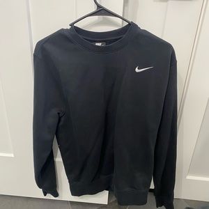 Black Nike crewneck!!